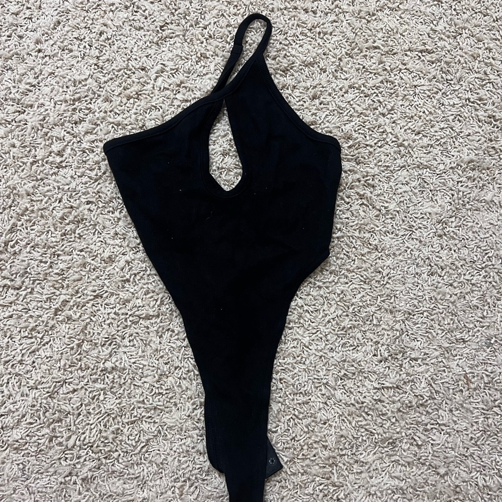 One Shoulder Keyhole Bodysuit